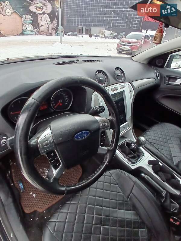 Універсал Ford Mondeo 2010 в Луцьку