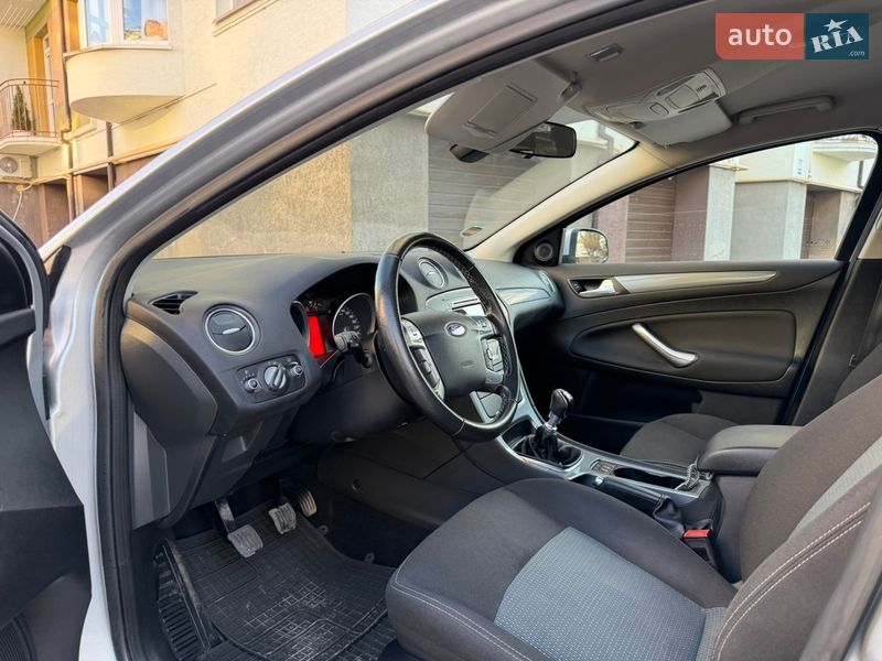 Универсал Ford Mondeo 2012 в Ивано-Франковске