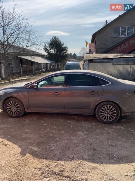 Седан Ford Mondeo 2011 в Львові