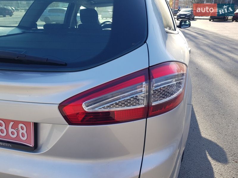 Универсал Ford Mondeo 2013 в Ровно
