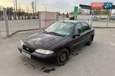 Седан Ford Mondeo 1995 в Звенигородці