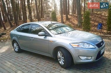 Лифтбек Ford Mondeo 2009 в Львове