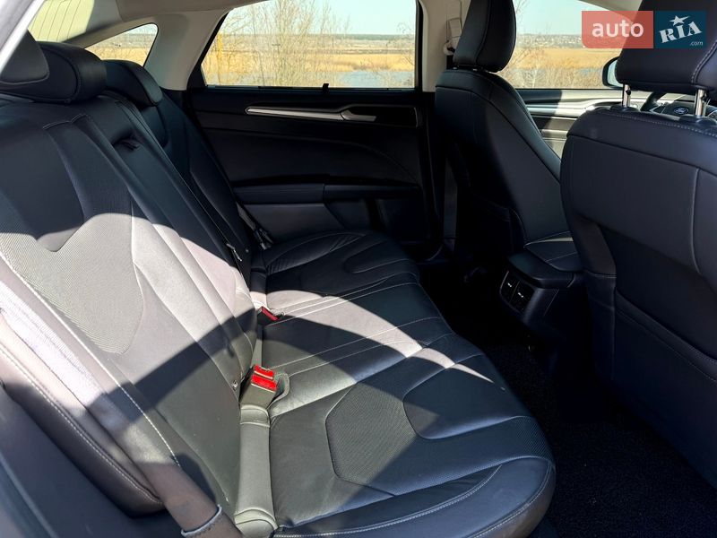 Седан Ford Mondeo 2016 в Николаеве