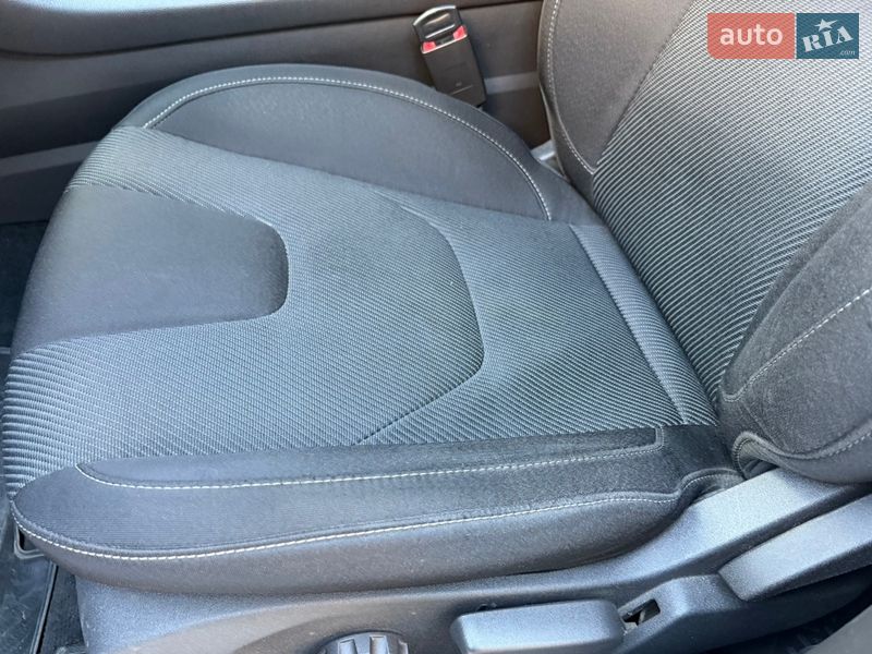 Лифтбек Ford Mondeo 2017 в Киеве фото 20 Лифтбек Ford Mondeo 2017 в Киеве