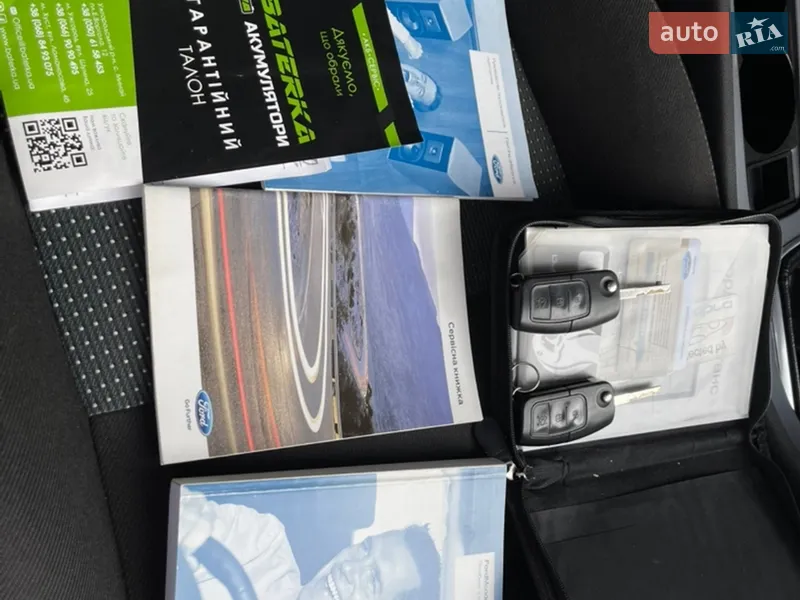 Седан Ford Mondeo 2014 в Славуті документ 2 фото Седан Ford Mondeo 2014 в Славуті документ