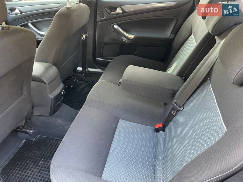 Седан Ford Mondeo 2014 в Славуті фото 75 Седан Ford Mondeo 2014 в Славуті