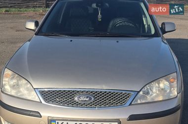 Ліфтбек Ford Mondeo 2004 в Бучі
