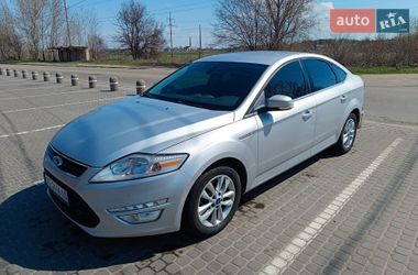 Лифтбек Ford Mondeo 2012 в Каменском