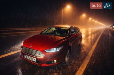 Універсал Ford Mondeo 2015 в Чернівцях