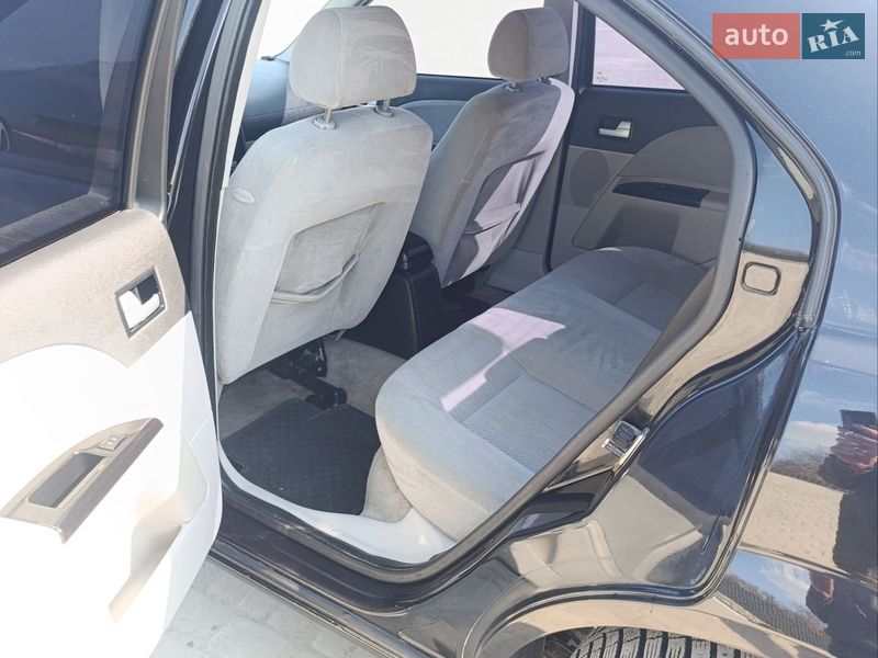 Лифтбек Ford Mondeo 2002 в Тернополе