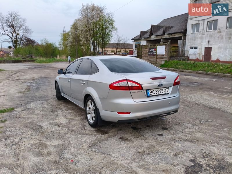 Седан Ford Mondeo 2007 в Новом Роздоле