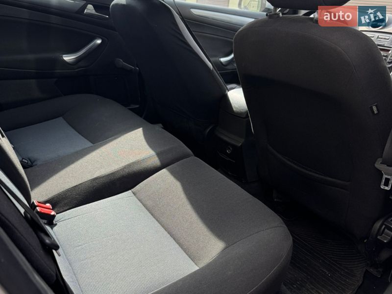 Седан Ford Mondeo 2010 в Ивано-Франковске фото 9 Седан Ford Mondeo 2010 в Ивано-Франковске