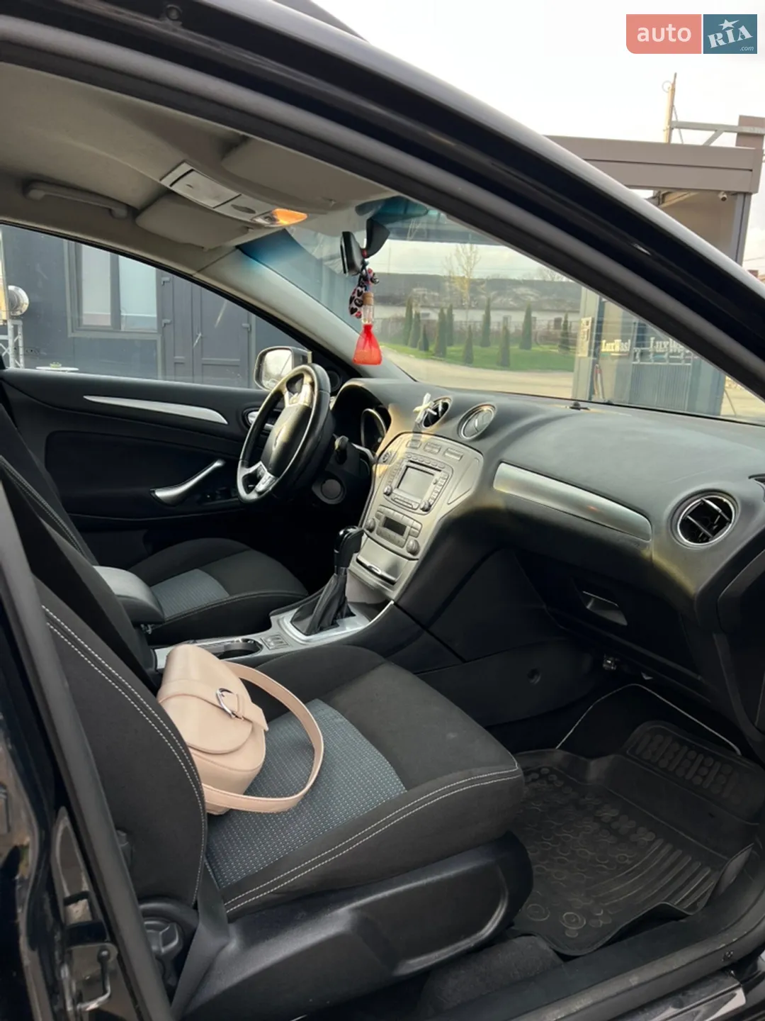 2010 Ford Mondeo - мініатюра 22
