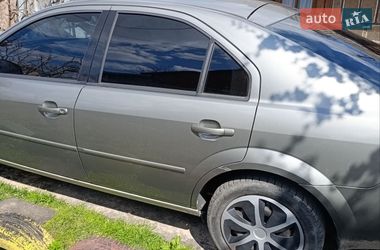 Лифтбек Ford Mondeo 2001 в Львове