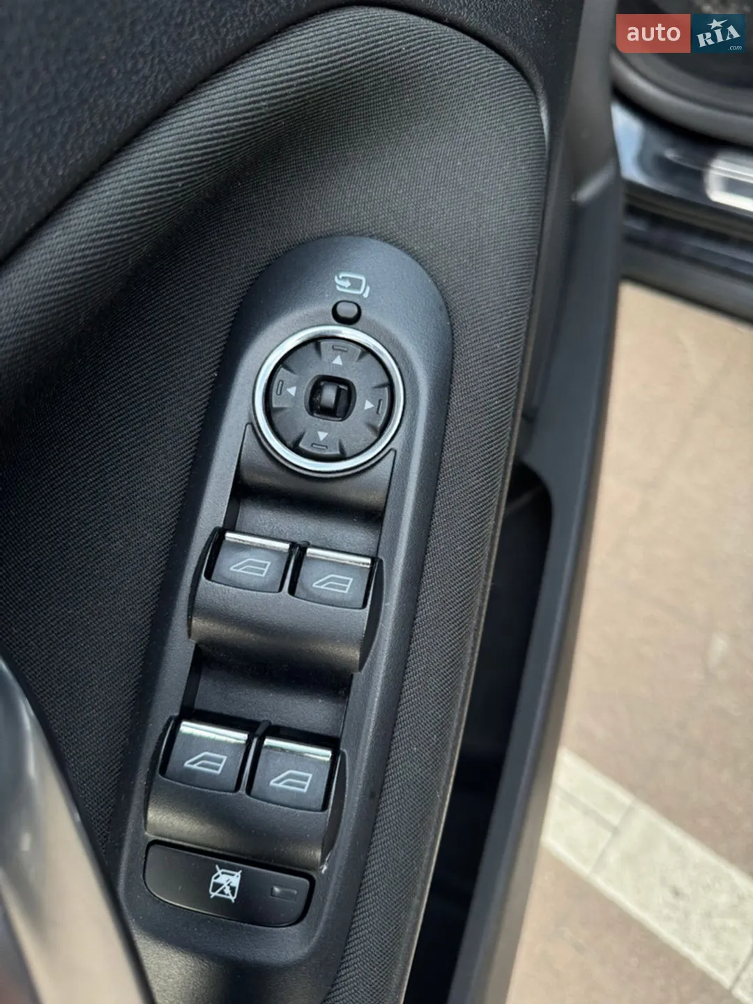 2012 Ford Mondeo - мініатюра 25