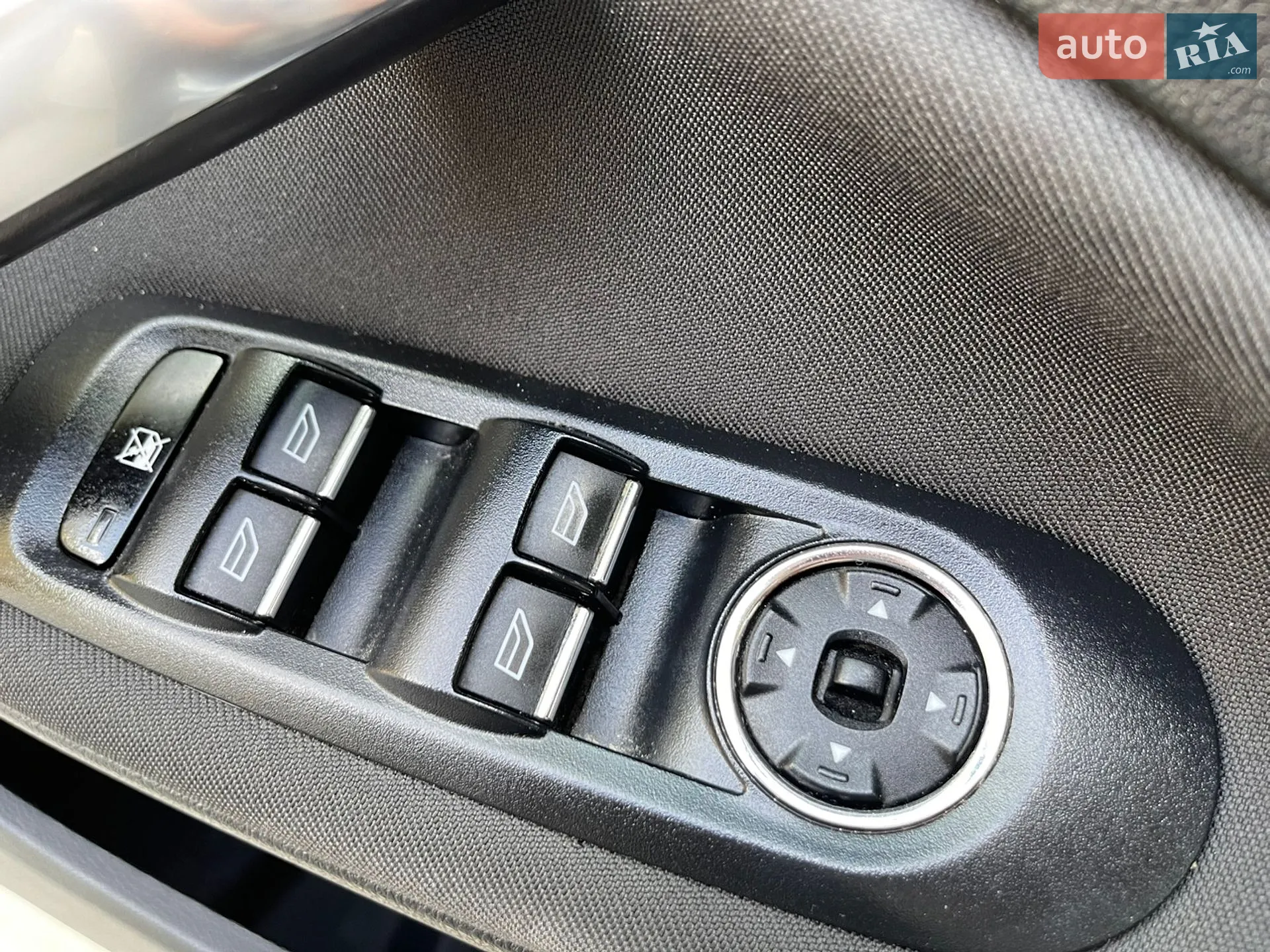 2014 Ford Mondeo - мініатюра 105
