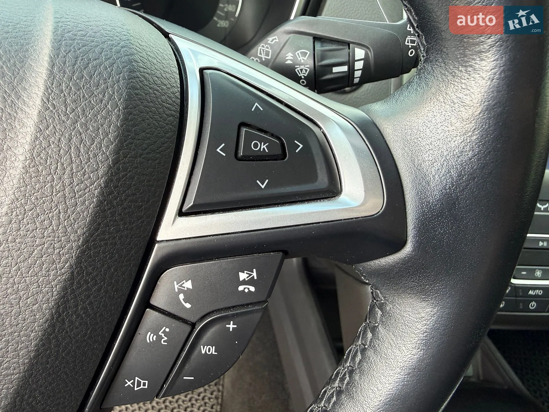 2020 Ford Mondeo - мініатюра 16