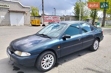 Ліфтбек Ford Mondeo 1994 в Кременчуці