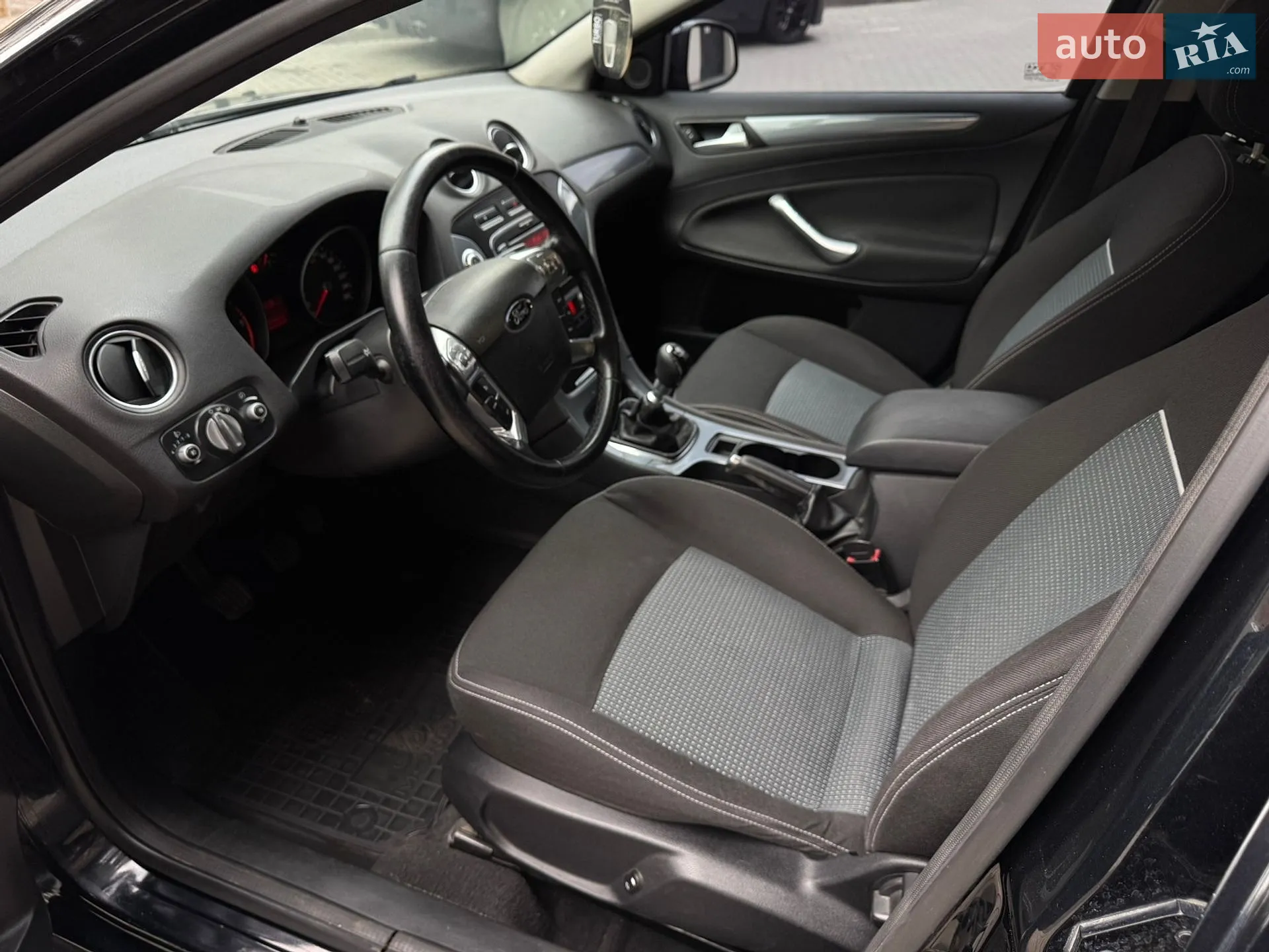 2011 Ford Mondeo - мініатюра 16