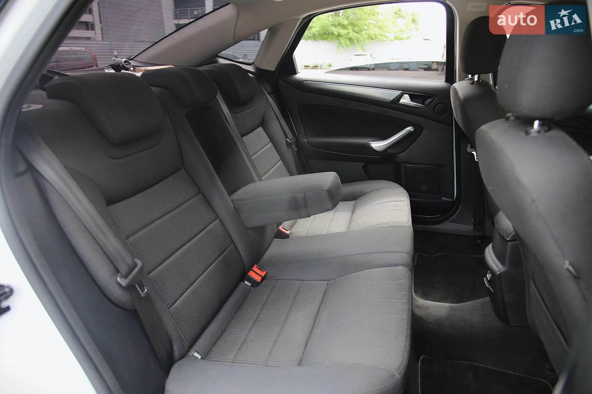 2011 Ford Mondeo - мініатюра 9