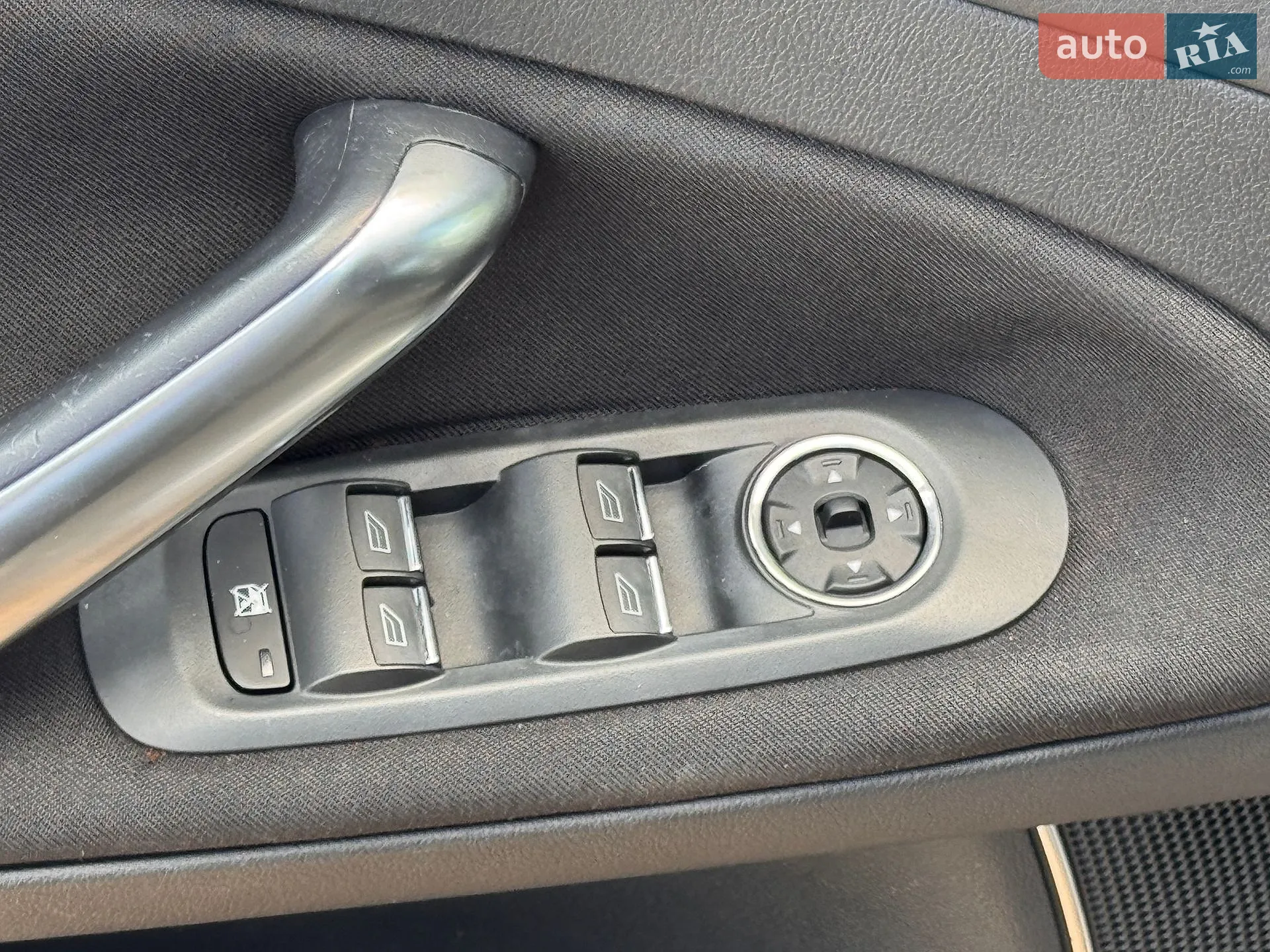 2010 Ford Mondeo - мініатюра 31