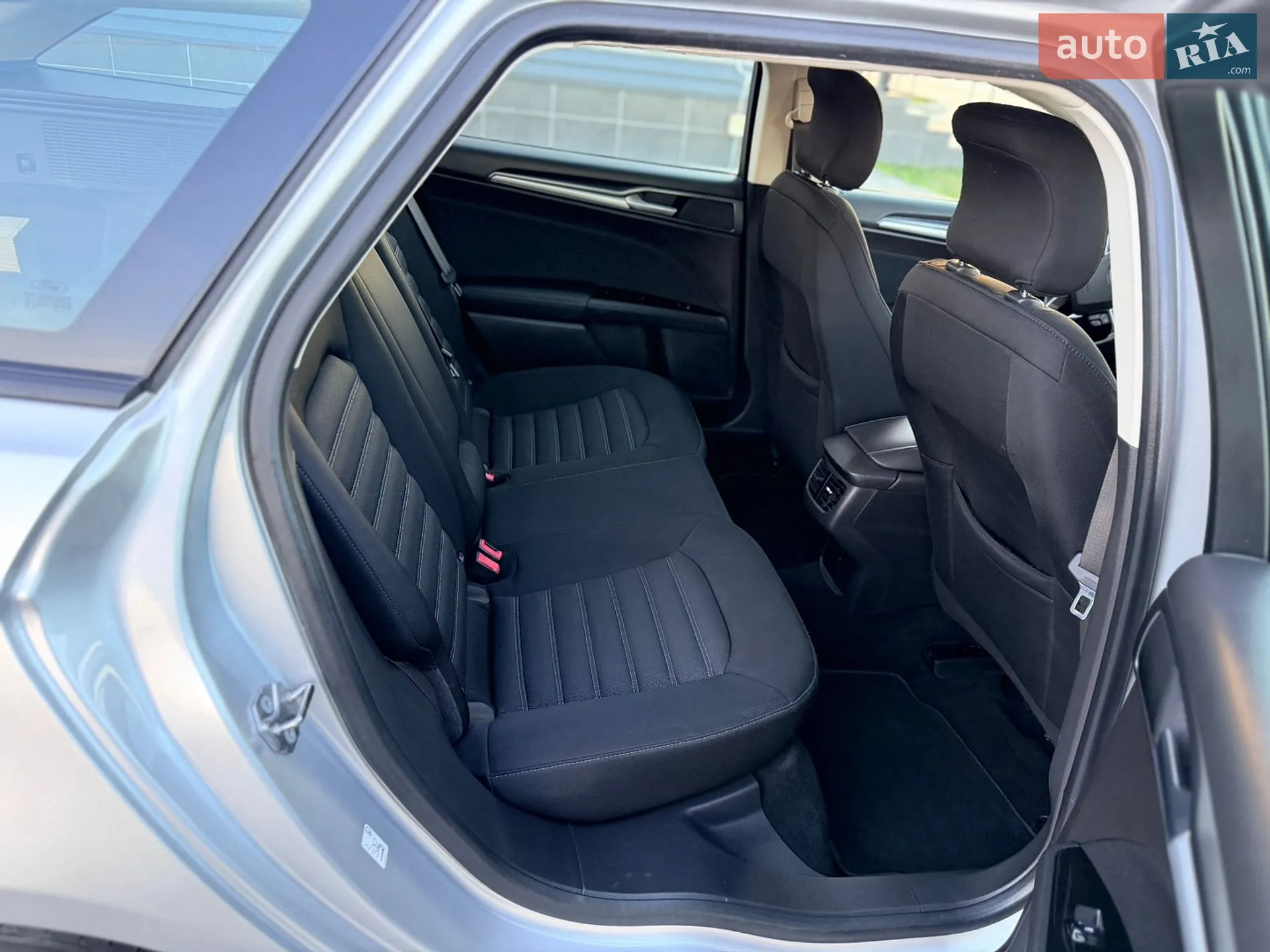 2016 Ford Mondeo - мініатюра 23