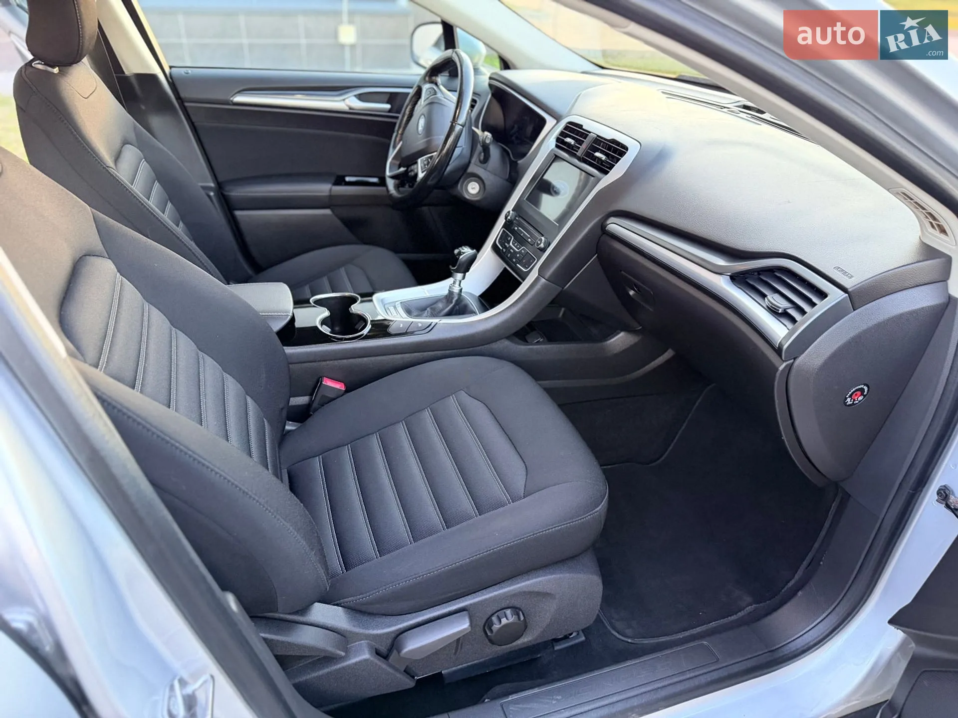 2016 Ford Mondeo - мініатюра 33