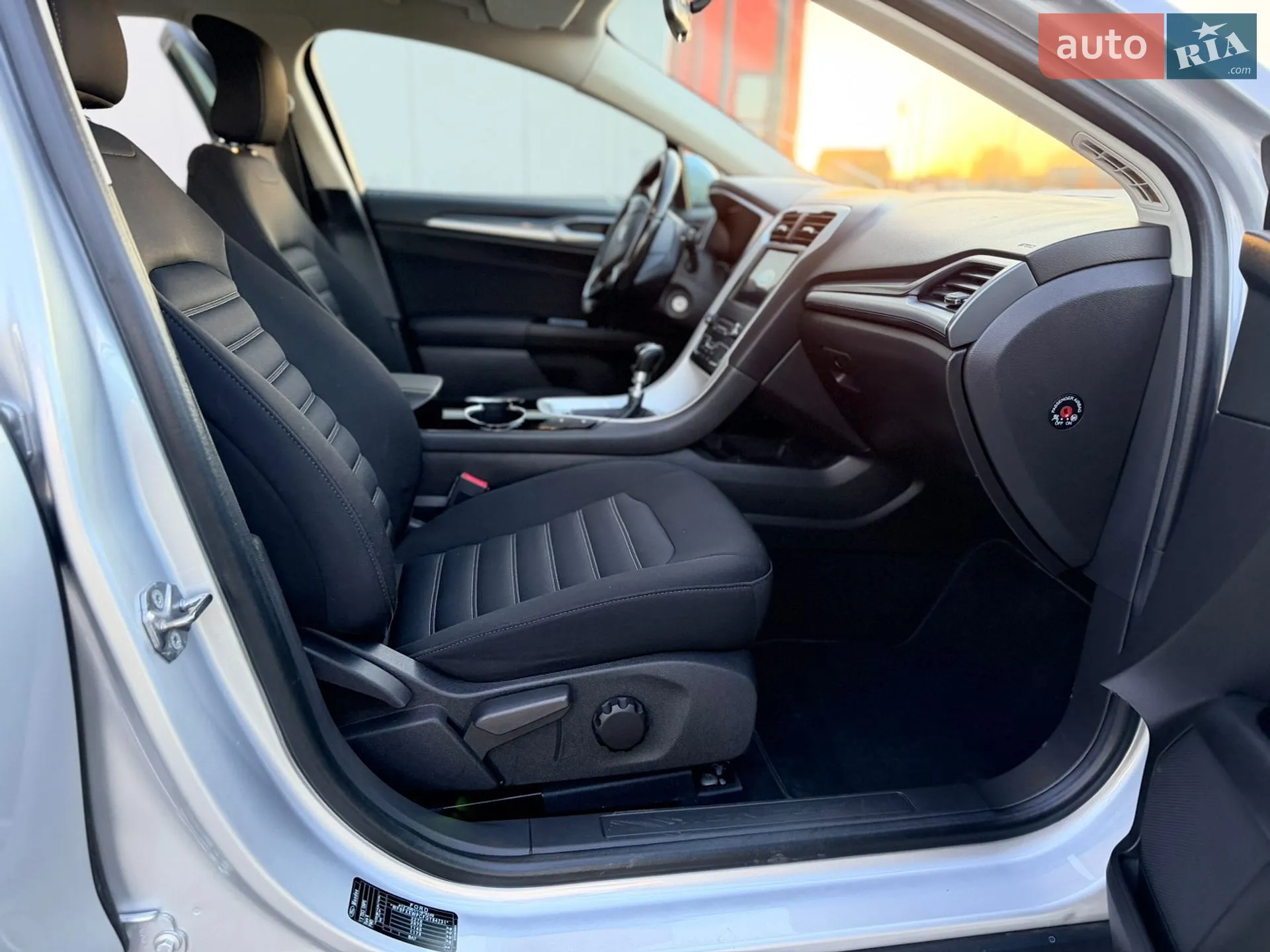 2016 Ford Mondeo - мініатюра 38