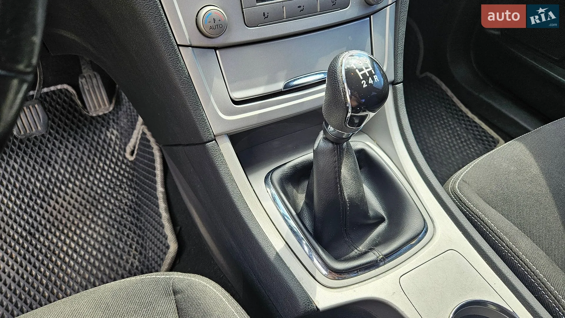 2010 Ford Mondeo - мініатюра 5