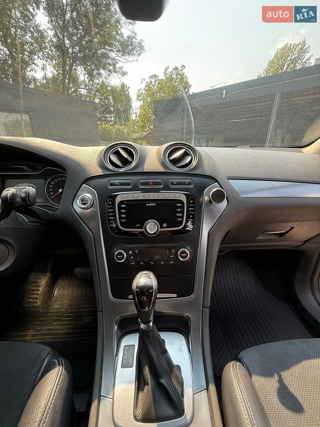 2010 Ford Mondeo - мініатюра 11