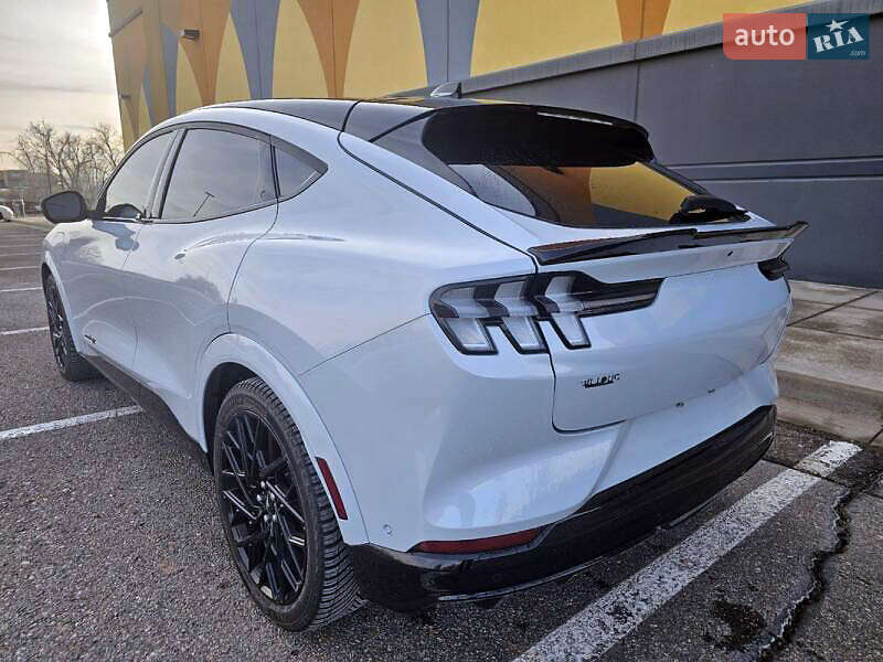 Позашляховик / Кросовер Ford Mustang Mach-E 2021 в Львові