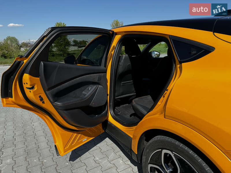 Позашляховик / Кросовер Ford Mustang Mach-E 2022 в Богородчанах