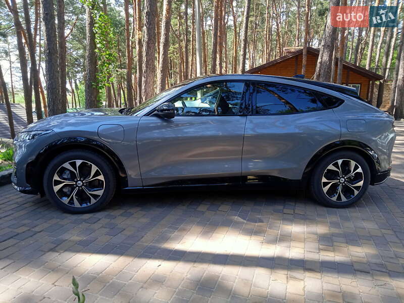 Внедорожник / Кроссовер Ford Mustang Mach-E 2022 в 