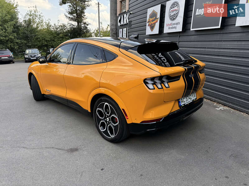 Внедорожник / Кроссовер Ford Mustang Mach-E 2022 в Луцке фото 3 Внедорожник / Кроссовер Ford Mustang Mach-E 2022 в Луцке