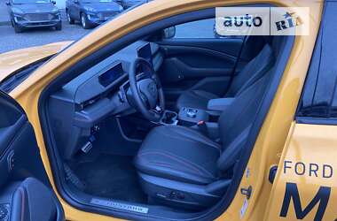 Внедорожник / Кроссовер Ford Mustang Mach-E 2023 в 