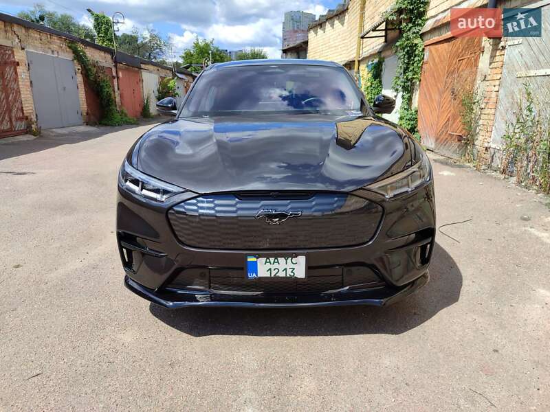 Ford Mustang Mach-E 2021