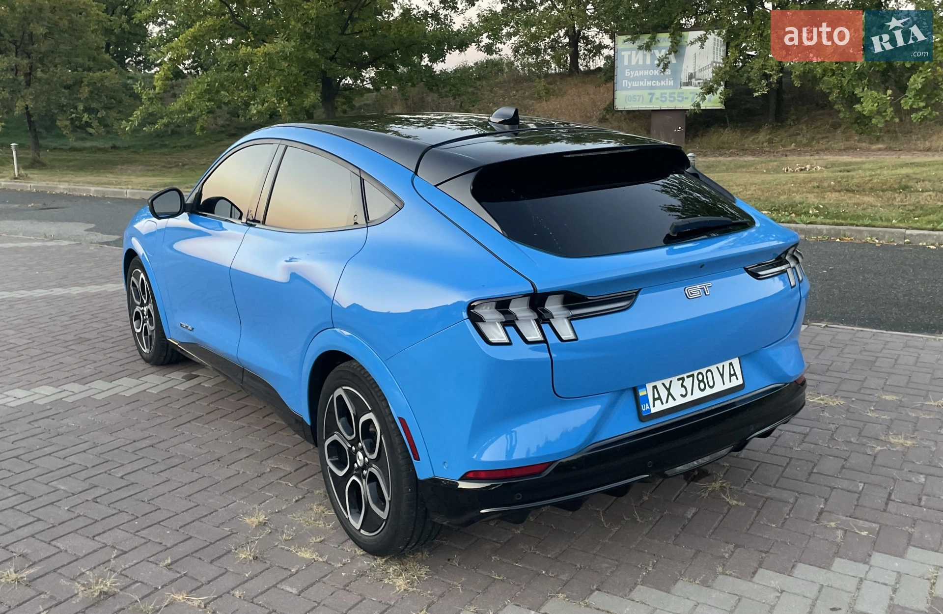 2022 Ford Mustang Mach-E - мініатюра 8