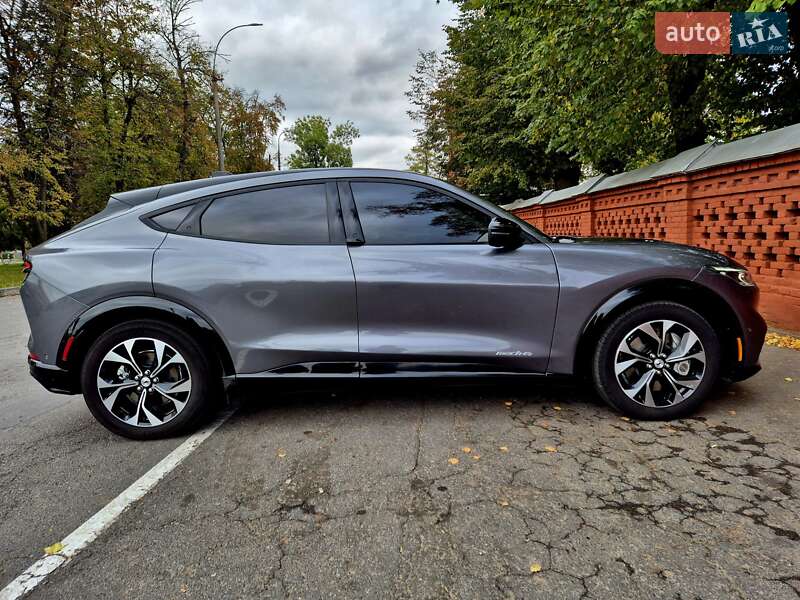 Позашляховик / Кросовер Ford Mustang Mach-E 2022 в Вінниці