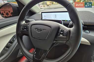 Позашляховик / Кросовер Ford Mustang Mach-E 2022 в 