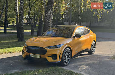 Внедорожник / Кроссовер Ford Mustang Mach-E 2022 в 