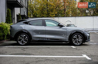 Внедорожник / Кроссовер Ford Mustang Mach-E 2024 в 