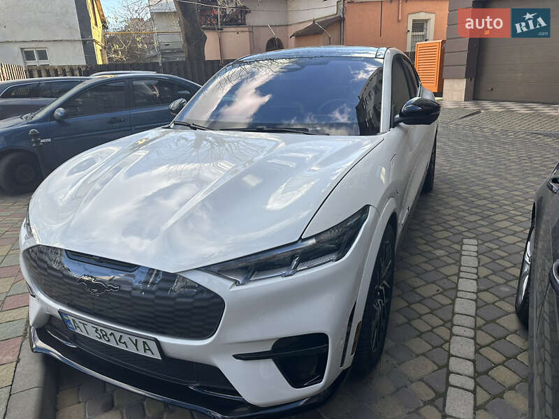 Внедорожник / Кроссовер Ford Mustang Mach-E 2022 в 
