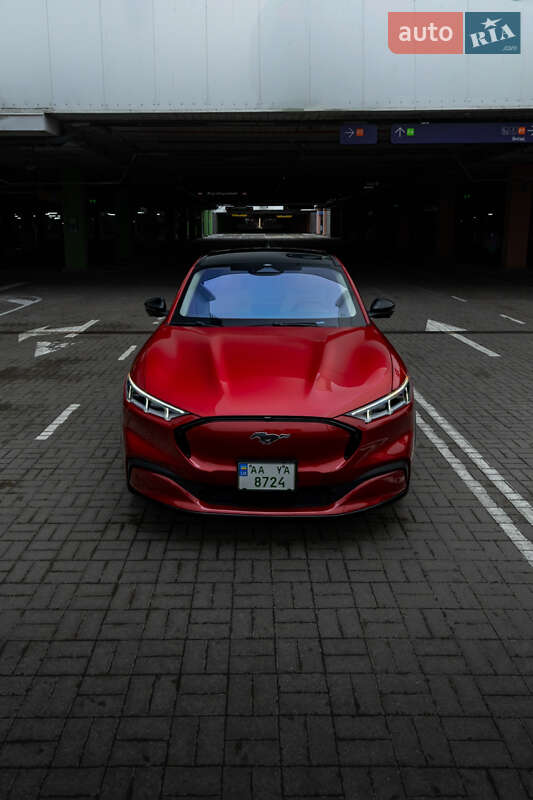 Внедорожник / Кроссовер Ford Mustang Mach-E 2021 в 
