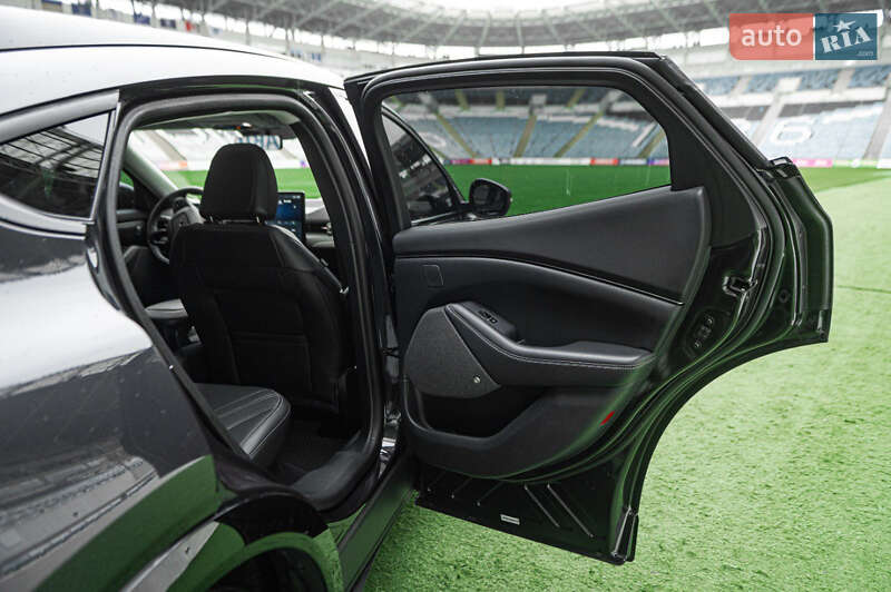 Позашляховик / Кросовер Ford Mustang Mach-E 2022 в Одесі