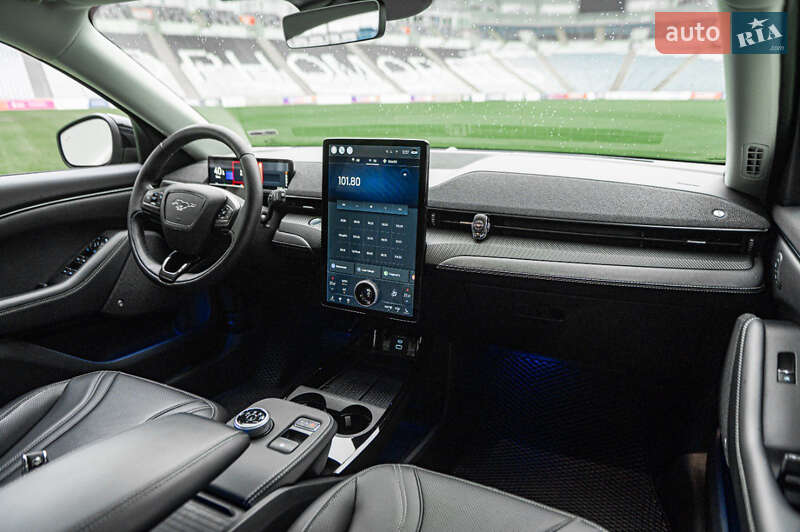 Позашляховик / Кросовер Ford Mustang Mach-E 2022 в Одесі