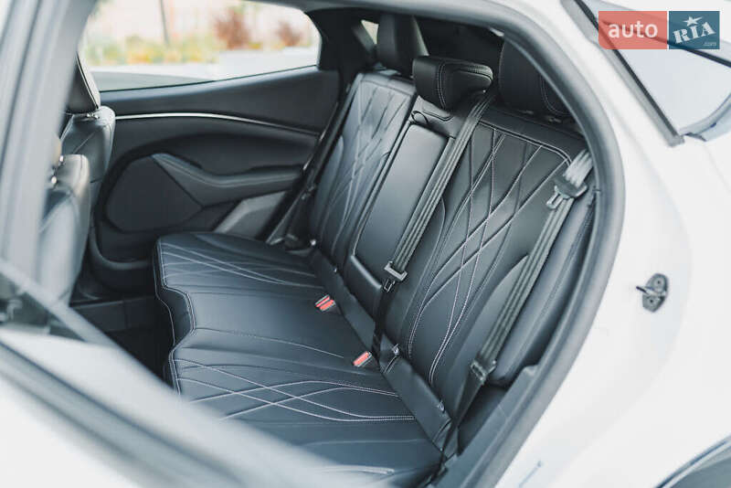 Позашляховик / Кросовер Ford Mustang Mach-E 2022 в Львові