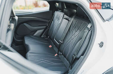 Внедорожник / Кроссовер Ford Mustang Mach-E 2022 в 