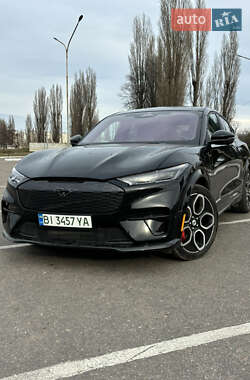 Позашляховик / Кросовер Ford Mustang Mach-E 2021 в  Позашляховик / Кросовер Ford Mustang Mach-E 2021 в