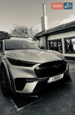 Внедорожник / Кроссовер Ford Mustang Mach-E 2021 в 