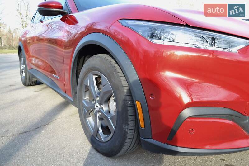 Позашляховик / Кросовер Ford Mustang Mach-E 2021 в Дніпрі